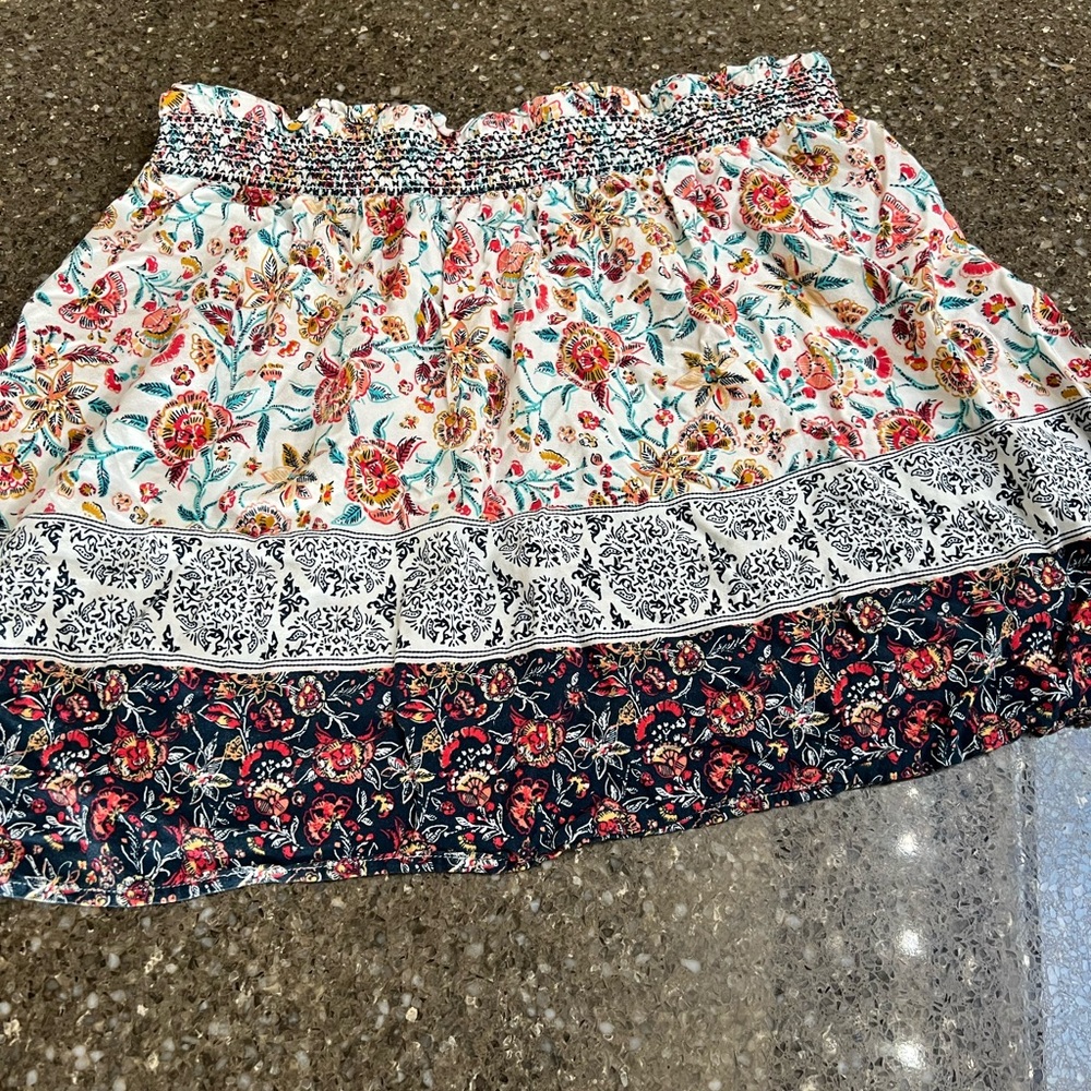 Maurices Floral Mini Skirt Size L Boho Prairie Cottage Farmhouse Beach Paisley